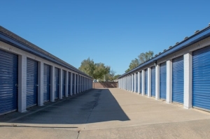 Public Storage - Oklahoma City - 2900 NW Grand Blvd - Photo 2