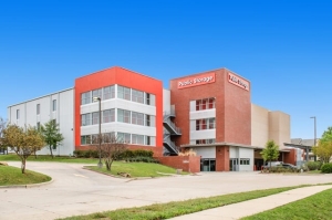 Public Storage - Fort Worth - 3954 Reggis Ct - Photo 1