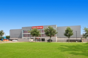 Public Storage - Houston - 650 Bay Area Blvd