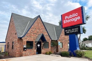 Public Storage - Oklahoma City - 8200 N Western Ave - Photo 1