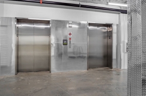 Extra Space Storage - 1949 - Minneapolis - 61st St - Photo 4