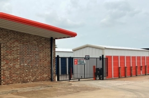 Public Storage - Chickasha - 120 W Almar Dr - Photo 3