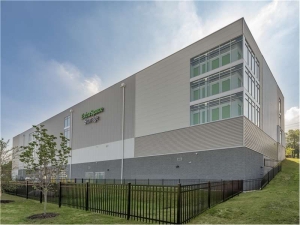 Extra Space Storage - 7172 - Ridgefield - Grand Ave