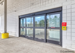 CubeSmart Self Storage - 3711 Lapeer Road - Photo 7