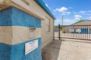 Extra Space Storage - 2136 - New Albany - 2307 Grant Line Rd - Photo 2