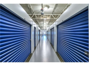 Extra Space Storage - 2144 - Evansville - Vogel Road - Photo 4