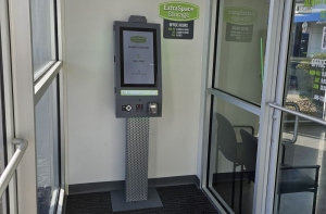 Extra Space Storage - 2144 - Evansville - Vogel Road - Photo 7