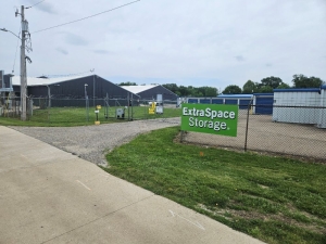 Extra Space Storage - 2164 - Peoria - Powell Rd - Photo 5