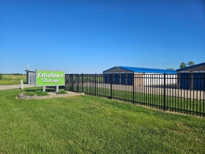 Extra Space Storage - 2166 - Troy - Plummer Business Dr - Photo 6