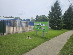 Extra Space Storage - 2167 - Washington - Walnut St - Photo 4