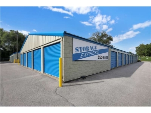 Extra Space Storage - 2172 - Mount Carmel - 3rd St - Photo 5