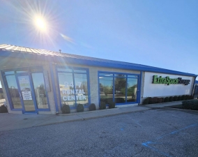 Extra Space Storage - 2178 - Clarksville - Woodstock Dr - Photo 6