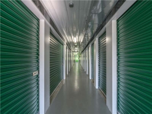 Extra Space Storage - 0522 - Whitehall - Schofield Dr - Photo 5