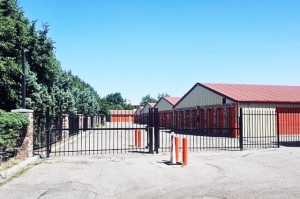 Public Storage - Colorado Springs - 4355 E Pikes Peak Ave - Photo 2