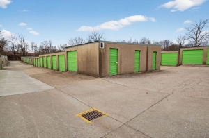 Extra Space Storage - 6289 - Louisville - Taylorsville Rd - Photo 4