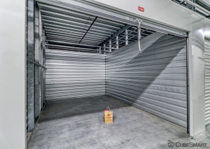 CubeSmart Self Storage MA Springfield Parker St - Photo 6