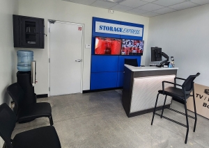 Extra Space Storage - 2215 - Weeki Wachee - Atlanta Ave - Photo 6