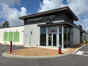 Extra Space Storage - 2215 - Weeki Wachee - Atlanta Ave - Photo 5