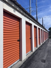 Pro Self Storage - Wilmette - Photo 4