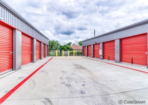 CubeSmart Self Storage - Rosharon - Photo 5