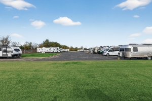 StorageMart - W 43rd Street - Photo 5