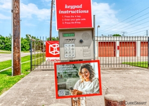 CubeSmart Self Storage - Tower Oaks - Photo 7