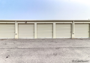 CubeSmart Self Storage CT Middlefield Meriden Rd - Photo 2