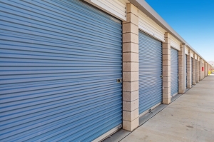 Extra Space Storage - 3704 - Riverside - Indiana Ave - Photo 6