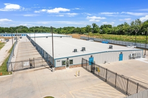 Extra Space Storage - 6361 - Tulsa - 2817 N Peoria Ave - Photo 6