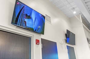 Extra Space Storage - 6163 - Los Angeles - 2515 S Broadway - Photo 7