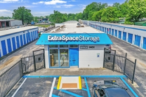 Extra Space Storage - 6338 - Huntsville - Jordan Ln - Photo 6