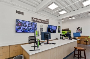 Extra Space Storage - 6344 - Phoenix - N 16th St - Photo 3