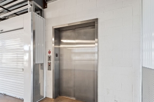 Extra Space Storage - 6344 - Phoenix - N 16th St - Photo 4