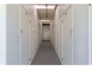 Extra Space Storage - 0231 - Moreno Valley - Box Springs Rd - Photo 5