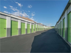 Extra Space Storage - 0814 - Tucson - N Oracle Rd - Photo 4