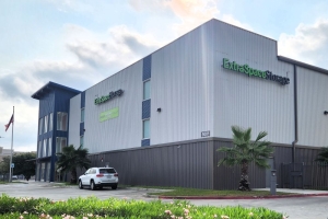 Extra Space Storage - 6384 - McAllen - Expressway 83 - Photo 6