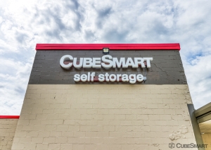 CubeSmart Self Storage - South Street - Photo 5