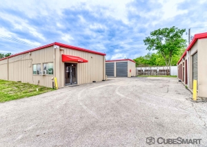 CubeSmart Self Storage TX Austin S IH-35 - Photo 4