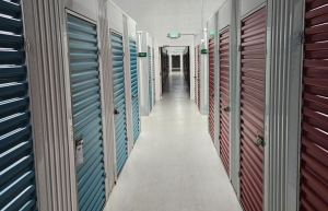 Extra Space Storage - 6414 - Texas City - Emmett F Lowry Expy - Photo 5