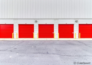 CubeSmart Self Storage - Grand Avenue - Photo 7