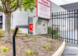 CubeSmart Self Storage - Grand Avenue - Photo 11