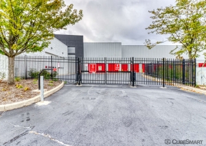 CubeSmart Self Storage - Grand Avenue - Photo 7