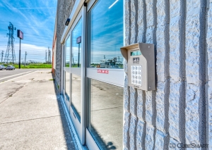 CubeSmart Self Storage NY Tonawanda NY Young St - Photo 8