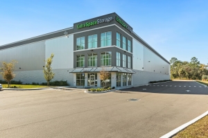 Extra Space Storage - 7815 - Hudson - State Rd 52