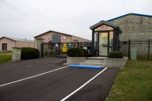 Extra Space Storage - 2101 - Salem - Webb St - Photo 6