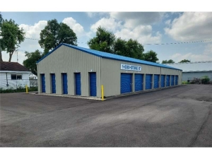 Extra Space Storage - 2175 - Edinburgh - County Line Rd - Photo 4