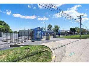 Extra Space Storage - 2182 - Richmond - National Rd - Photo 3