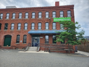 Extra Space Storage - 3335 - Somerville - McGrath Hwy.