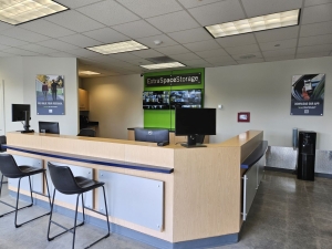 Extra Space Storage - 3285 - Decatur - Decatur Rd - Photo 4