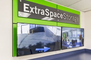 Extra Space Storage - 3484 - Henderson - Stufflebeam Ave - Photo 7